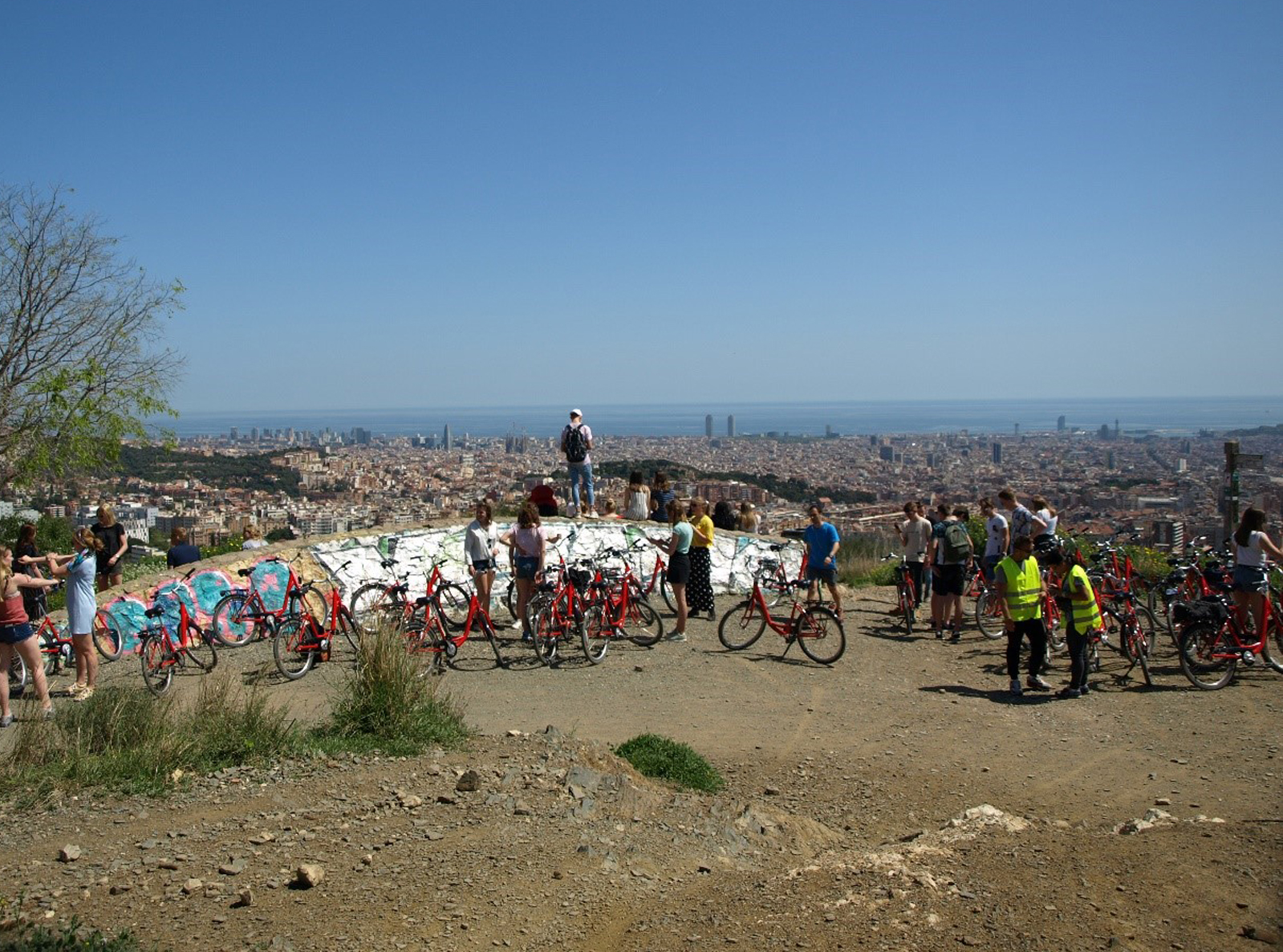 photo bike tour barcelona